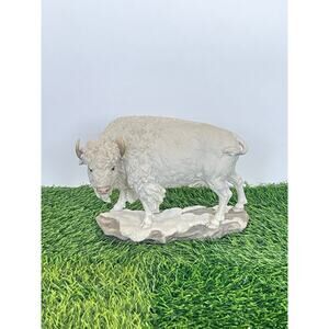 NIB Studio Collection White Buffalo Sculpture